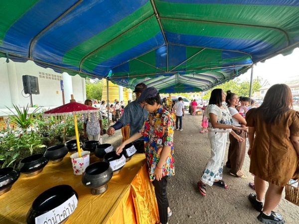 กระบี่- ทำบุญตายายวัดคลองท่อม ชมพระธาตุสถาปัตฯศรีวิชัย แหล่งอารยธรรมโบราณเก่าแก่ สาธุชนมาร่วมบุญคึกคักกว่าทุกปี