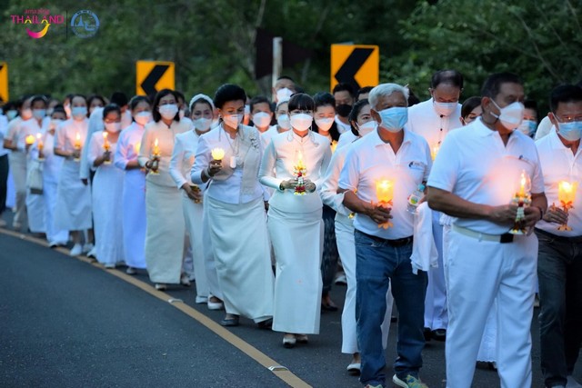 มุกดาหาร-มหัศจรรย์กฐิน 3พิภพ Miracle Mukdahan เส้นทางศรัทธาตามรอยนาคาลุ่มน้ำโขง ลอยกระจู้ 12,567 ดวง 