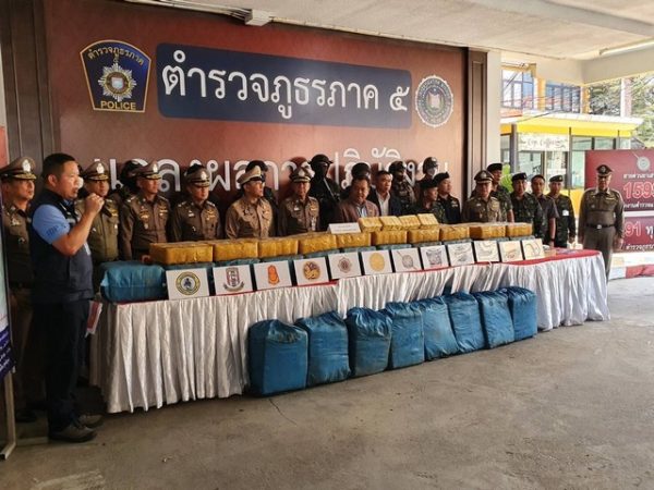 เชียงใหม่-รมว.ยุติธรรม แถลงผลการจับกุมคดียาเสพติดรายสำคัญในพื้นที่ จ.เชียงใหม่ ยึดของกลางยาบ้า 5 ล้านเม็ด