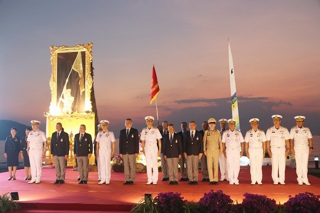 กองทัพเรือ และ สมาคมกีฬาแข่งเรือใบแห่งประเทศไทย ในพระบรมราชูปถัมภ์ จัดกิจกรรมเทิดพระเกียรติพระบาทสมเด็จพระบรมชนกาธิเบศร มหาภูมิพลอดุลยเดชมหาราช บรมนาถบพิตร เนื่องในวันกีฬาแห่งชาติ