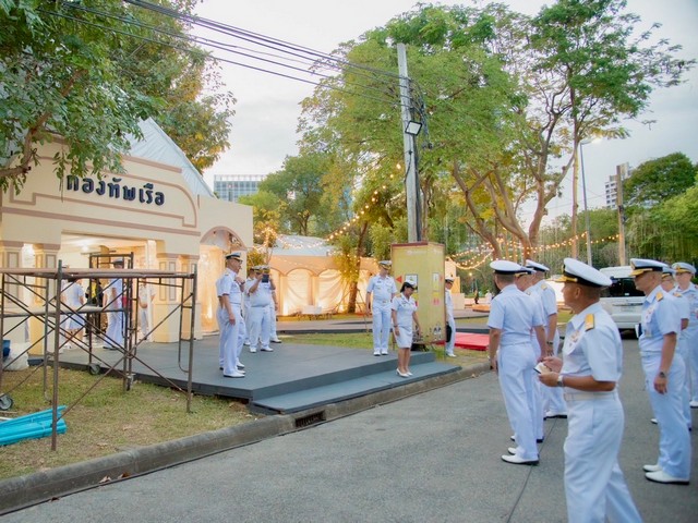 “ผู้บัญชาการทหารเรือตรวจความพร้อมการจัดร้านกองทัพเรือ ในโอกาสครบรอบ ๑๐๐ ปี งานมหรสพรื่นเริงการกุศลที่สำคัญยิ่ง เพื่อหารายได้บำรุงสภากาชาดไทย ประจำปี 2566”