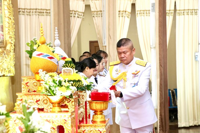 พิษณุโลก กองทัพภาคที่ 3 จัดพิธีรับพระราชทานเครื่องราชอิสริยาภรณ์ชั้นสายสะพายของกำลังพลในส่วนของกองทัพภาคที่ 3 และนายทหารนอกราชการ (เกษียณอายุราชการที่ กองทัพบก) ประจำปี 2565 และ ประจำปี 2566