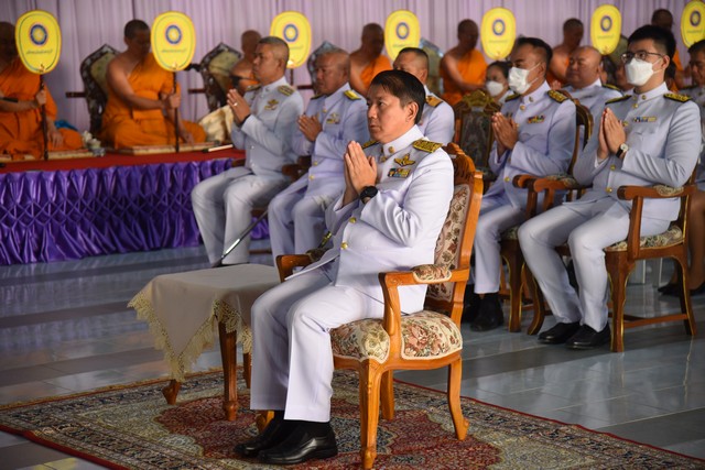 จันทบุรีประกอบพิธีเจริญพระพุทธมนต์และถวายภัตราหารแด่พระภิกษุสงฆ์สามเณรวัดโค้งสนามเป้า ถวายเป็นพระราชกุศลสมเด็จพระเจ้าลูกเธอ เจ้าฟ้าสิริวัณณวรี นารีรัตนราชกัญญา เนื่องในวันคล้ายวันประสูติ