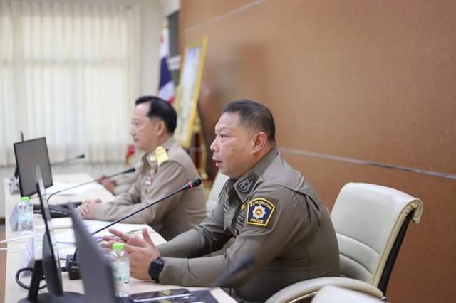 ปทุมธานี เปิดปฏิบัติการ “ปทุมธานีโมเดล” เอาจริงสถานบริการและสถานประกอบการที่มีลักษณะคล้ายสถานบริการ