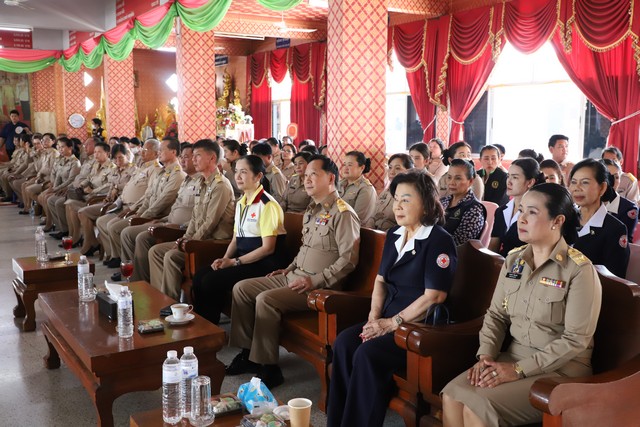 ปทุมธานี ผู้ว่าฯ ปทุมธานี นำส่วนราชการออกให้บริการจังหวัดเคลื่อนที่ บำบัดทุกข์ บำรุงสุข สร้างรอยยิ้มให้ประชาชนในพื้นที่อำเภอหนองเสือ