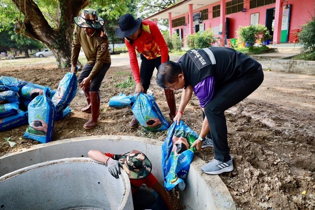 พิษณุโลก อบจ.พิษณุโลก จัดโครงการ อปท.ต้นแบบ จัดการน้ำตามปรัชญาของเศรษฐกิจพอเพียง (ธนาคารน้ำใต้ดิน) นำร่องแก้ปัญหาภัยแล้ง-น้ำท่วม 5 จุด ในพื้นที่ อ.บางระกำ -อ.พรหมพิราม