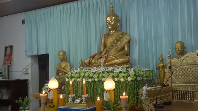 สงขลา-วัดเลียบสงขลา จัดเวียนเทียนด้วยต้นไม้ ซึ่งเป็นวัดเดียวในจังหวัดสงขลา ที่จัดกิจกรรมนี้ขึ้นมาในวันวิสาขบูชา