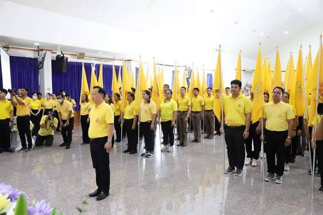 ปทุมธานี ธงตราสัญลักษณ์งานเฉลิมพระเกียรติพระบาทสมเด็จพระเจ้าอยู่หัว เนื่องในโอกาสพระราชพิธีมหามงคลเฉลิมพระชนมพรรษา 6 รอบ 28 กรกฎาคม 2567 เคลื่อนขบวนถึงศาลากลางจังหวัดปทุมธานีแล้ว พร้อมจัดกิจกรรมเฉลิมฉลองอย่างสมพระเกียรติ