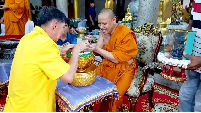 ปทุมธานี ทำบุญครบรอบอายุวัฒนมงคล ๕๘ ปี พระครูวิสุทธิธีราจาร(พระอาจารย์อนงค์)คณะตำบลกระแชง-บ้านปทุม เจ้าอาวาสวัดบางเตยกลาง กันอย่างคึกคัก