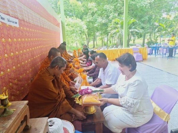 นครปฐม-โรงเรียนบ้านบ่อน้ำพุได้จัดพิธีทำบุญเนื่องในโอกาส ครบรอบวันก่อตั้งโรงเรียน