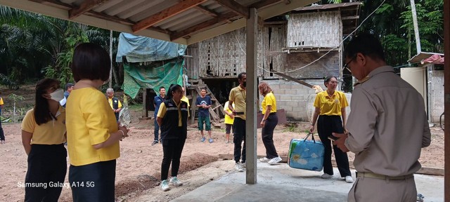 สุราษฎร์ธานี-มอบบ้านผู้สูงอายุที่ได้รับความช่วยเหลือตามโครงการปรับสภาพแวดล้อมและสิ่งอำนวยความสะดวกผู้สูงอายุ