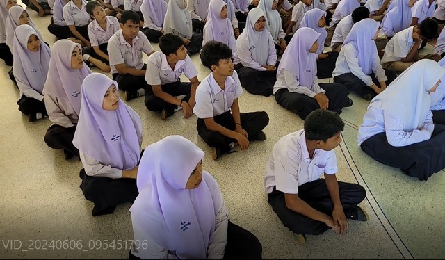 โรงเรียนสาครพิทยาคาร สังคมพหุวัฒนธรรม จัดไหว้ครูในทัศคติอิสลาม