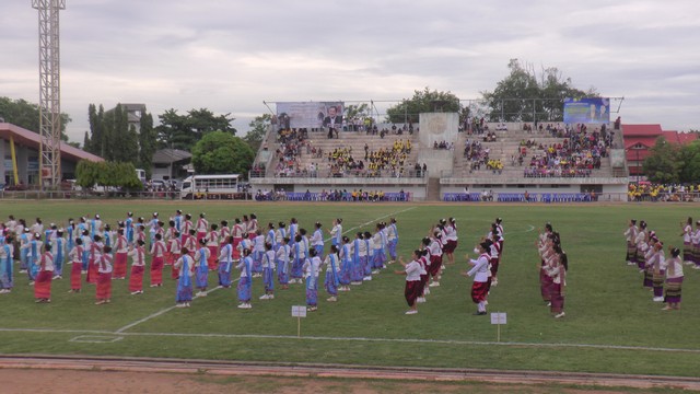 บิ๊ก วี เตรียมประสานมาเลย์แก้ปัญหายาเสพติดในทุกมิติ พร้อมเปิดศูนย์บำบัดฟื้นฟูฯรองรับผู้เสพยา 19 แห่ง 3 จชต.