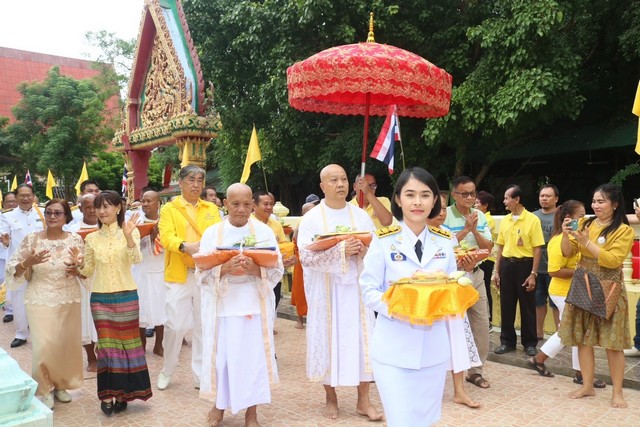 นครปฐม-วัดหนองไม้แก่นจัดพิธีบรรพชาอุปสมบท นาคหมู่เฉลิมพระเกียรติพระบาทสมเด็จเจ้าอยู่หัว เนื่องในโอกาสพระราชพิธีมหามงคล เฉลิมพระชนมพรรษา 6 รอบ 72 พรราษ 28 กรกฎาคม 2567