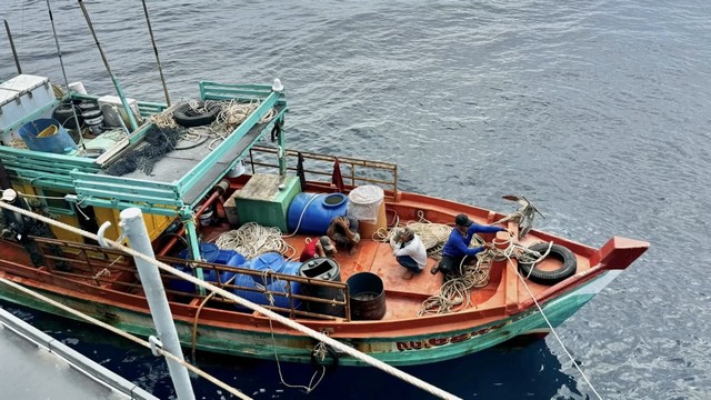 ทัพเรือภาคที่ 2 โดยเรือหลวงสัตหีบ จับกุมเรือประมงเวียดนาม 1ลำ พร้อมลูกเรือ 4 คน ลักลอบเข้ามาทำการประมงผิดกฎหมายในน่านน้ำไทย บริเวณทิศใต้ของเกาะกระ จังหวัดนครศรีธรรมราช