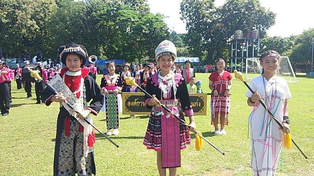 สุโขทัย-กีฬาชาวเขาสุดมันส์ สาวดอยทุ่มสุดตัววิ่งแบกก๋วย(ตะกร้า)คว้าที่1 ถึงกับเป็นลม ปฐมพยาบาลกันให้วุ่น…