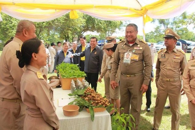 ลำพูน – องคมนตรี ติดตามผลการดำเนินงานโครงการอ่างเก็บน้ำแม่เมย อันเนื่องมาจากพระราชดำริ