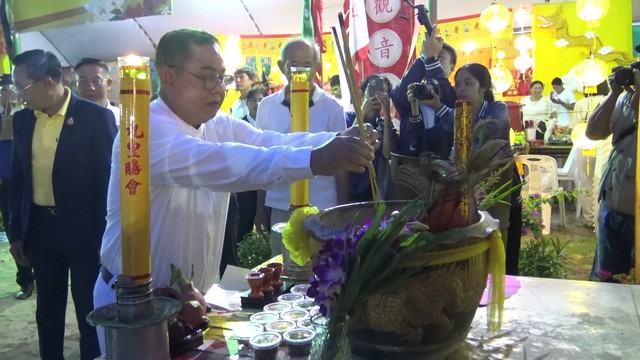 สงขลา-รองผู้ว่าราชการจังหวัดสงขลา ลั่นกลองเปิดงานเทศกาลกินเจเมืองสงขลา ครั้งที่ 14 ประจำปี 2567