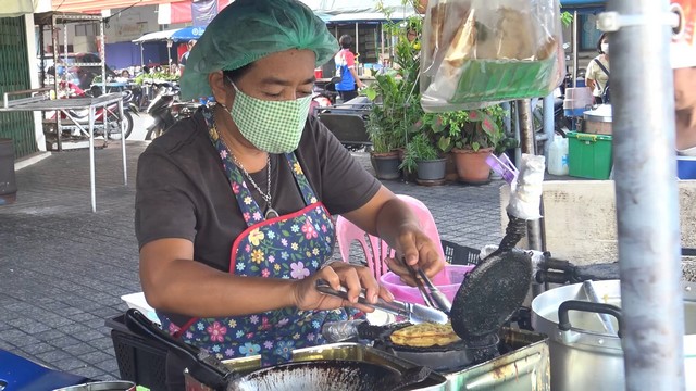 สงขลา-สองสาวเพื่อนซี้เปิดร้านขายขนมไทยโบราณ ขนมจู้จุน ขนมพิมพ์รังผึ้ง ขนมปำจีไส้มะพร้าว ที่นับวันจะหากินยากในเมืองสงขลา