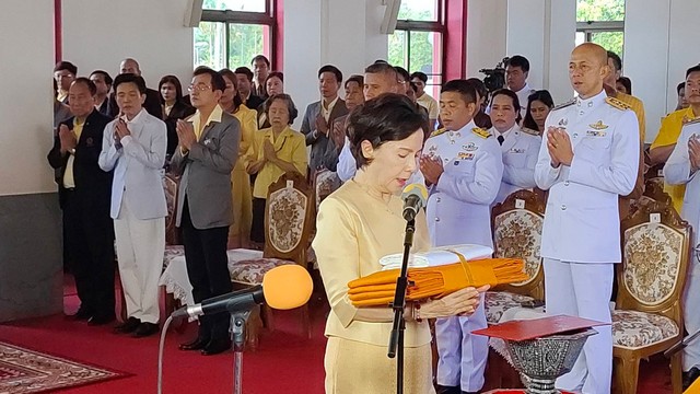 ชลบุรี-ม.ศรีปทุม วิทยาเขตชลบุรี ถวายผ้าพระกฐินพระราชทาน วัดญาณสังวรารามฯ กว่า 5 ล้านบาท