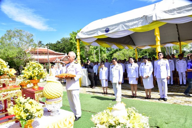 “พิพัฒน์” รมว.แรงงาน ประธานอัญเชิญผ้าพระกฐินพระราชทาน ปี 67 ของสถาบันส่งเสริมความปลอดภัยฯ ณ วัดชลธาราสิงเห จ.นราธิวาส