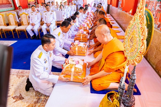 นครนายก – พระบาทสมเด็จพระวชิรเกล้าเจ้าอยู่หัวฯ ทรงพระกรุณาโปรดเกล้า พระราชทานผ้าพระกฐิน ตามที่กรมส่งเสริมการเกษตรขอพระราชทานไปทอดถวายยังที่ชุมนุมสงฆ์ พระสงฆ์จำพรรษาถ้วนไตรมาส วัดอุดมธานี พระอารามหลวง