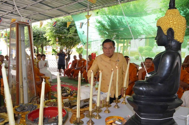 กาฬสินธุ์ คณะสงฆ์จัดพิธีพลีมวลสารเหรียญหลวงพ่อองค์ดำชุ่มเย็นทวีโชค