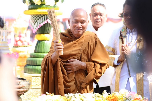 ขอนแก่น-เจ้าคุณอลงกต วางศิลาฤกษ์อาคาร 60 ปี โรงเรียนแก่นนครวิทยาลัย