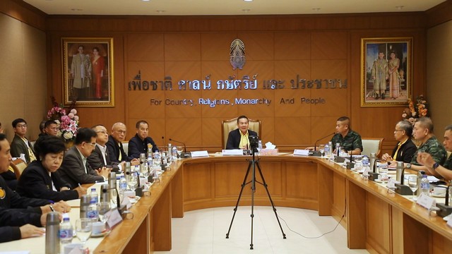 คณะกรรมาธิการทหารและความมั่นคงของรัฐ วุฒิสภา หารือแนวทางการแก้ไขในพื้นที่ จชต.อย่างยั่งยืน พร้อมให้กำลังใจเจ้าหน้าที่ทหารปฏิบัติงานช่วยเหลือประชาชนช่วงน้ำท่วม