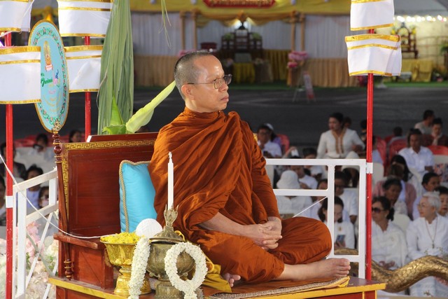 ร้อยเอ็ด…จังหวัดร้อยเอ็ดพระเถรานุเถระชั้นผู้ใหญ่ เจริญพระพุทธมนต์ชาพระพุทธมิ่งเมืองมงคล 200 ปี