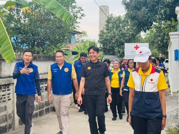 อยุธยา – ผู้ว่าราชการจังหวัดพระนครศรีอยุธยาและนายกเหล่ากาชาดจังหวัดพระนครศรีอยุธยาลงพื้นที่เยี่ยมบ้านกลุ่มเปราะบาง ผู้ยากไร้แล ะผู้พิการในพื้น
