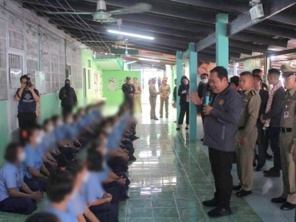 มุกดาหาร​ -​รมต.ยุติธรรม เร่งปรับกฎหมายสร้างคุณภาพชีวิตผู้ต้องขังหลังถูกปล่อยตัว