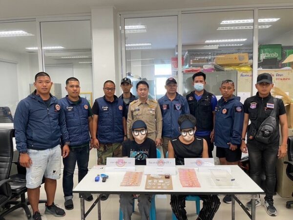 จันทบุรี-ป้องกันจังหวัดจันท์ บุกรวบนักค้ายาไอซ์ คาห้องพักจำนวน หลายรายการ