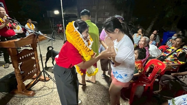 กาฬสินธุ์ทีม“เรารักเมิงกุดสิม”ปราศรัยขอโอกาสนำพา“กุดสิมมุ่งสู่เมืองแห่งความสุขทุกช่วงวัย”