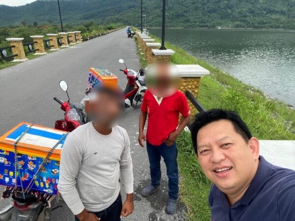 นครนายก – ตำรวจสืบจังหวัดนครนายก จับกุมบุคคลต่างด้าวประกอบอาชีพที่สงวนไว้ให้คนไทย