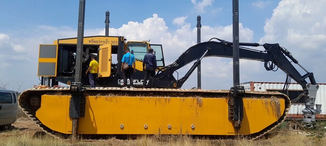 พิจิตร-ป.ป.ช.พิจิตร-ป.ป.ท.เขต6รุมตรวจกรมน้ำซื้อเรือดูดโคลนสะเทิ้นน้ำสะเทิ้นบกมูลค่านับร้อยล้านใช้งานไม่คุ้มค่าจอดทิ้งนานนับปี