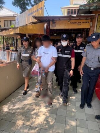 “เชียงราย”ตม.เชียงรายรับมอบคนไทยกลับสู่เมืองไทย4คนพบมีหมายจับยาเสพติดทั้งหมด”