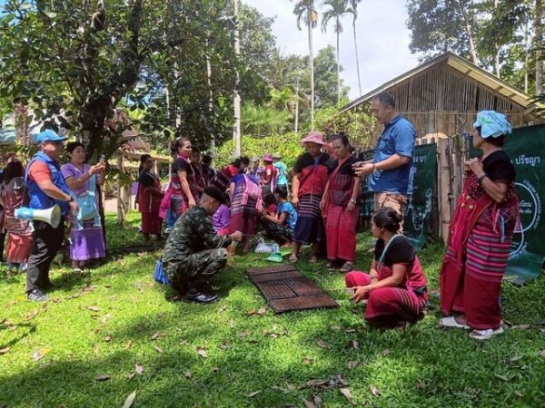 โครงการหมู่บ้านเข้มแข็งคู่ขนานตามแนวชายแดน ในพื้นที่กองทัพภาคที่ 3