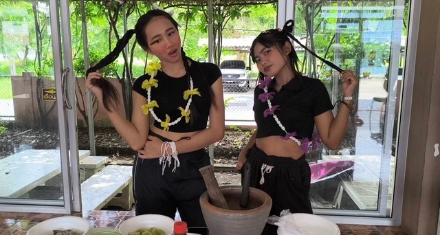 นครนายก – สีสรรประกวดมิสปาปาย่าป๊อกป็อก