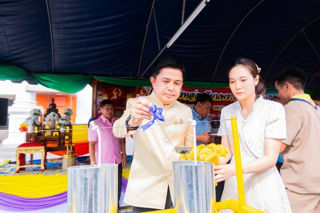 นครนายก – เทศบาลเมืองนครนายก จัดพิธีเปิดงานประเพณีหล่อเทียนพรรษา ประจำปี 2568