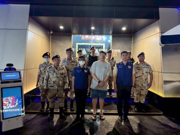 ปทุมธานี ชุดปฏิบัติการพิเศษฝ่ายปกครองจังหวัดปทุมธานี บูรณาการร่วมกับชุดปฏิบัติการพิเศษฝ่ายปกครองอำเภอ ปฏิบัติภารกิจออกตรวจตราจัดระเบียบสังคมในเขตพื้นที่จังหวัดปทุมธานี