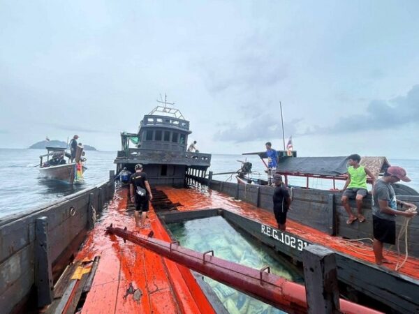 พังงา-บูรณาการเร่งกู้ซากเรือขนส่งเมียนมาร์เกยทับปะการังหวั่นผลกระทบระบบนิเวศสิ่งแวดล้อมใต้ทะเล
