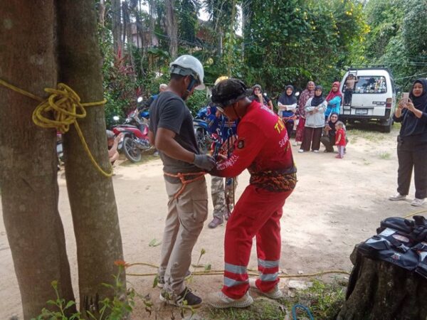 นราธิวาส-วชช.นรา ลงชุมชนนราธิวาส อบรมเชิงปฏิบัติการซักซ้อมเสริมศักยภาพชุมชนรับมือสถานการณ์ภัยพิบัติธรรมชาติ