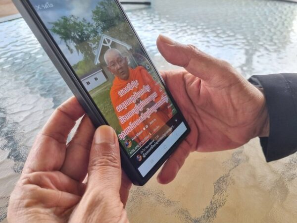 บุรีรัมย์-นักแต่งเพลงเพื่อนซี้หลวงตาสุจเผยปมด่าชาวสุรินทร์คาดปัญหาเก่า