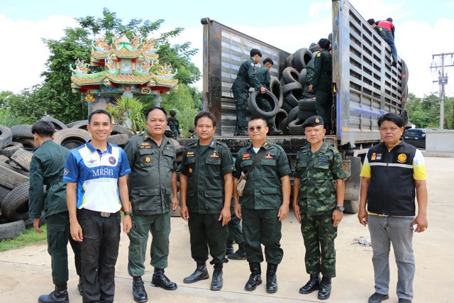 กาฬสินธุ์รวมพลังส่งยางรถยนต์เครื่องอุปโภค บริโภค วัตถุมงคลหนุนทหารปกป้องอธิปไตย