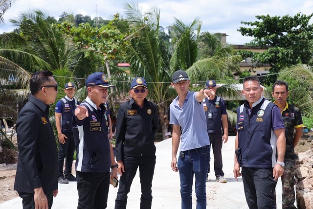 ผอ.สน.ฝอ.ศรชล.ภาค 1 ลงพื้นที่ติดตามการปฏิบัติงาน ศรชล./ศคท. จังหวัดเพชรบุรี ประจวบคีรีขันธ์ และชุมพร