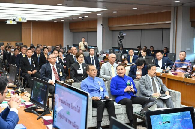 กมธ.ทหารฯ วุฒิสภา เปิดเวทีถกแถลงสถานการณ์ทางทหารและความมั่นคงบริเวณพื้นที่ชายแดนไทย-กัมพูชา ประเด็น “เราจะรักษาแผ่นดินไทยอย่างไร” เพื่อเสนอแนวทางรัฐบาลเป็นข้อมูลในการแก้ปัญหาอย่างรอบคอบ