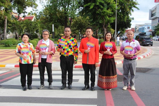 ร้อยเอ็ด…เดินขบวน Pride Month แสดงพลังความหลากหลาย เพื่อความเสมอภาคทางเพศ