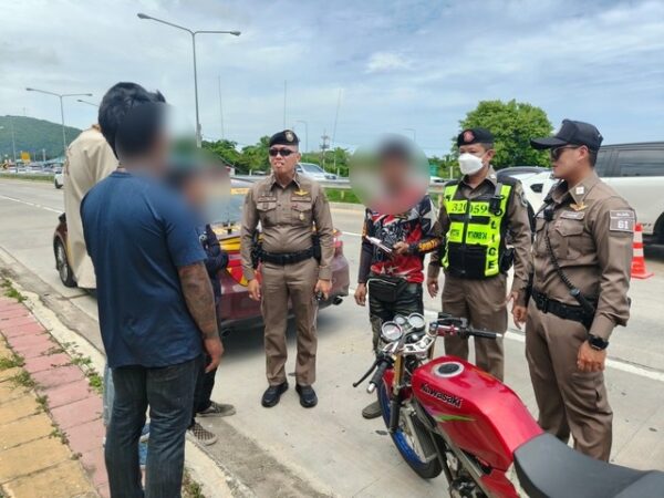 ชลบุรี-รองผู้การชลบุรี เผยชลบุรี ต้องปลอดแก๊ง ทริปเฮีย กลุ่ม จยย สร้างความเดือดร้อน ทั้งเสียงดัง แว้นหวาดเสียว สั่ง ทุก สภ.ทั่วชลบุรี เร่งกวดขันทันที