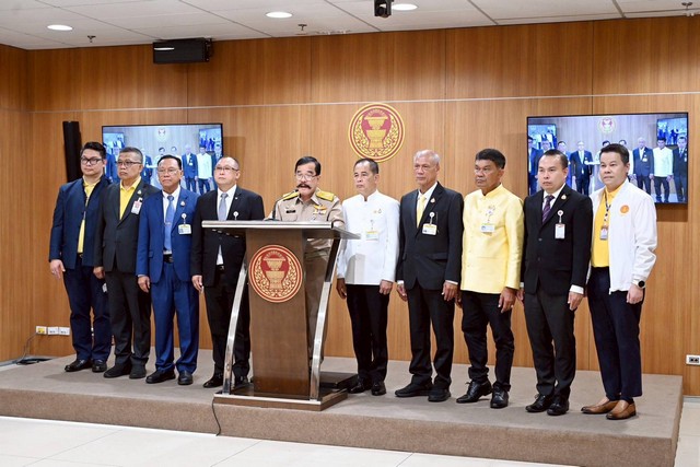 กมธ.ทหารฯ วุฒิสภา เชิญนายกฯ ชี้แจงปัญหาทางทหารและความมั่นคงชายแดนไทย